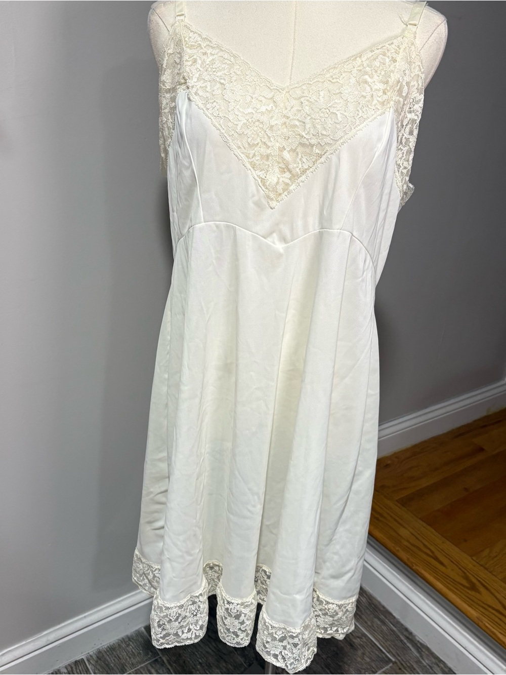 Vtg 1960s 70s Youth Form Womens White Slip Dress Short Lace Sz M/L Tricot Nylon
